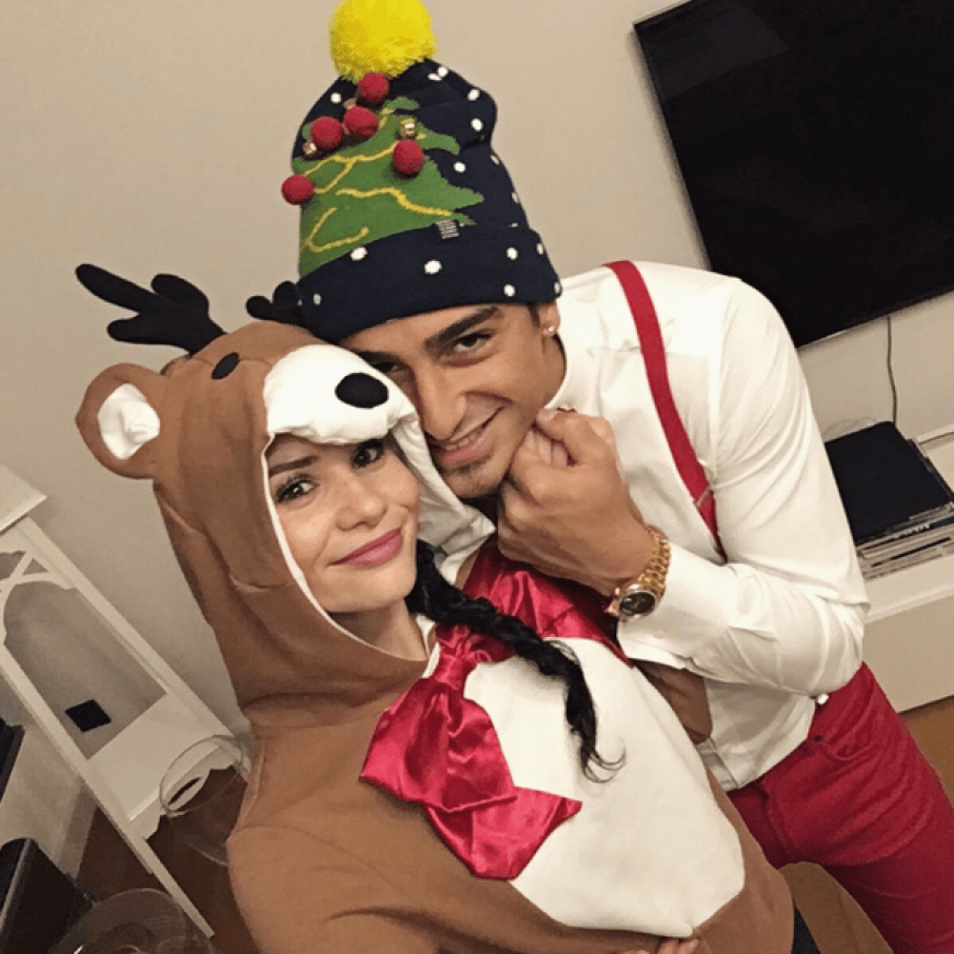 Seit ein paar Monaten sind die zwei Turteltauben glücklich verliebt und teilen auf Instagram regelmäßig süße Schnappschüsse, wie diesen zu Weihnachten.