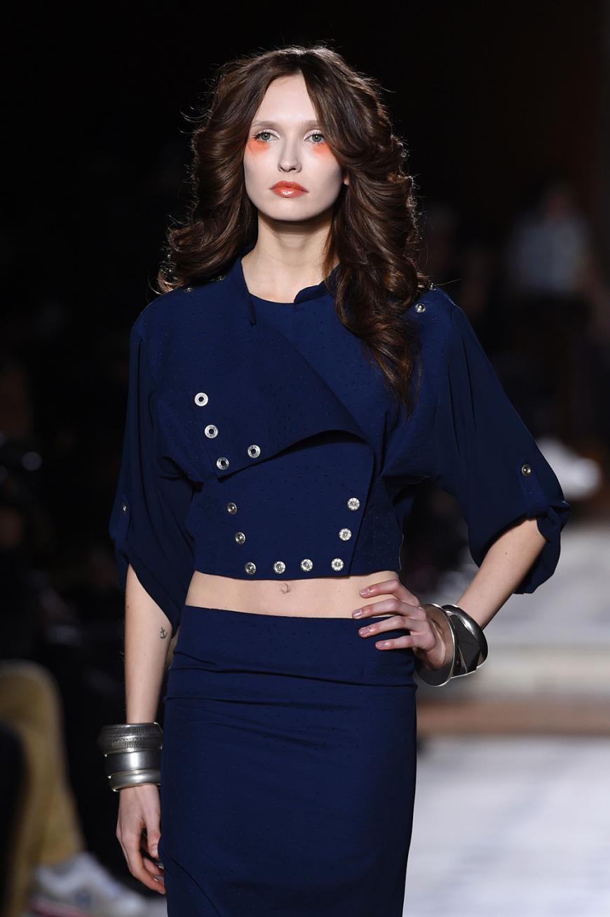 Kaum wiederzuerkennen: Anna Wilken auf der Haute Couture Paris im Rahmen der Fashion Week.