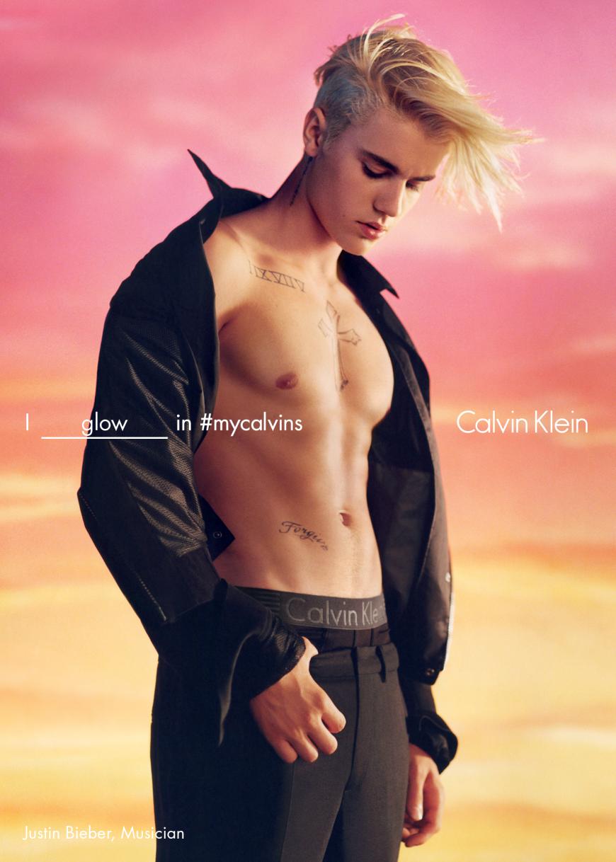 Was für ein Anblick! Biebs posiert vor romantischem Sonnenuntergang.