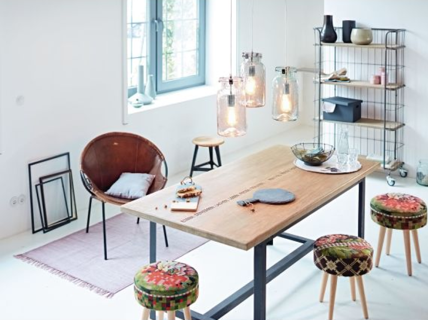 Statement Chairs in cleanem Ambiente.