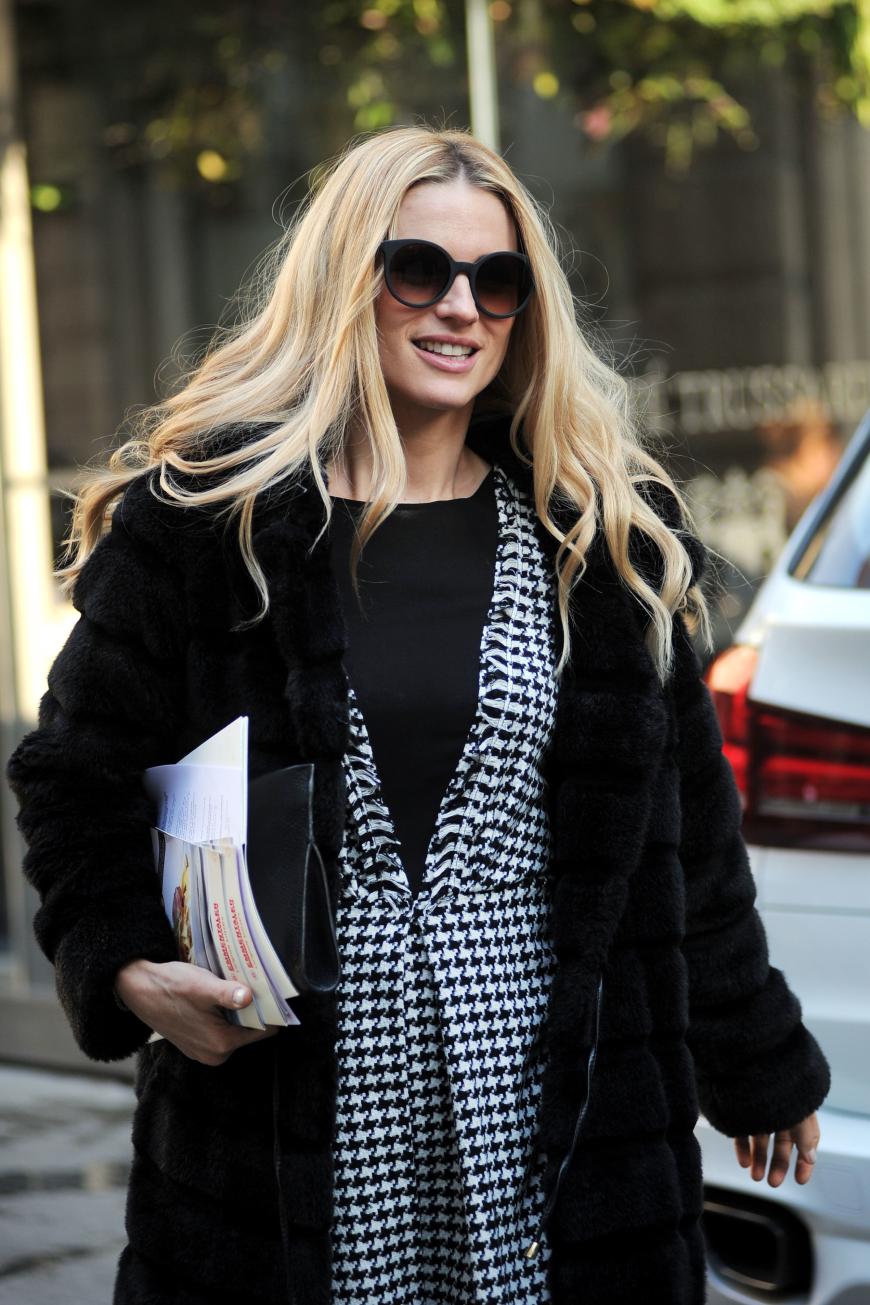 Baby an Bord? Michelle Hunzikers Körpermitte war immer wieder Tuschelthema.