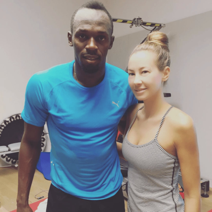 So haben wir Alessandra Meyer-Wölden noch nie gesehen. Anlässlich ihres Trainingstages mit Sprint-Star Usain Bolt postete die Pocher-Ex diesen Schnappschuss, auf dem sie sich zum ersten Mal öffentlich komplett ungeschminkt zeigt.