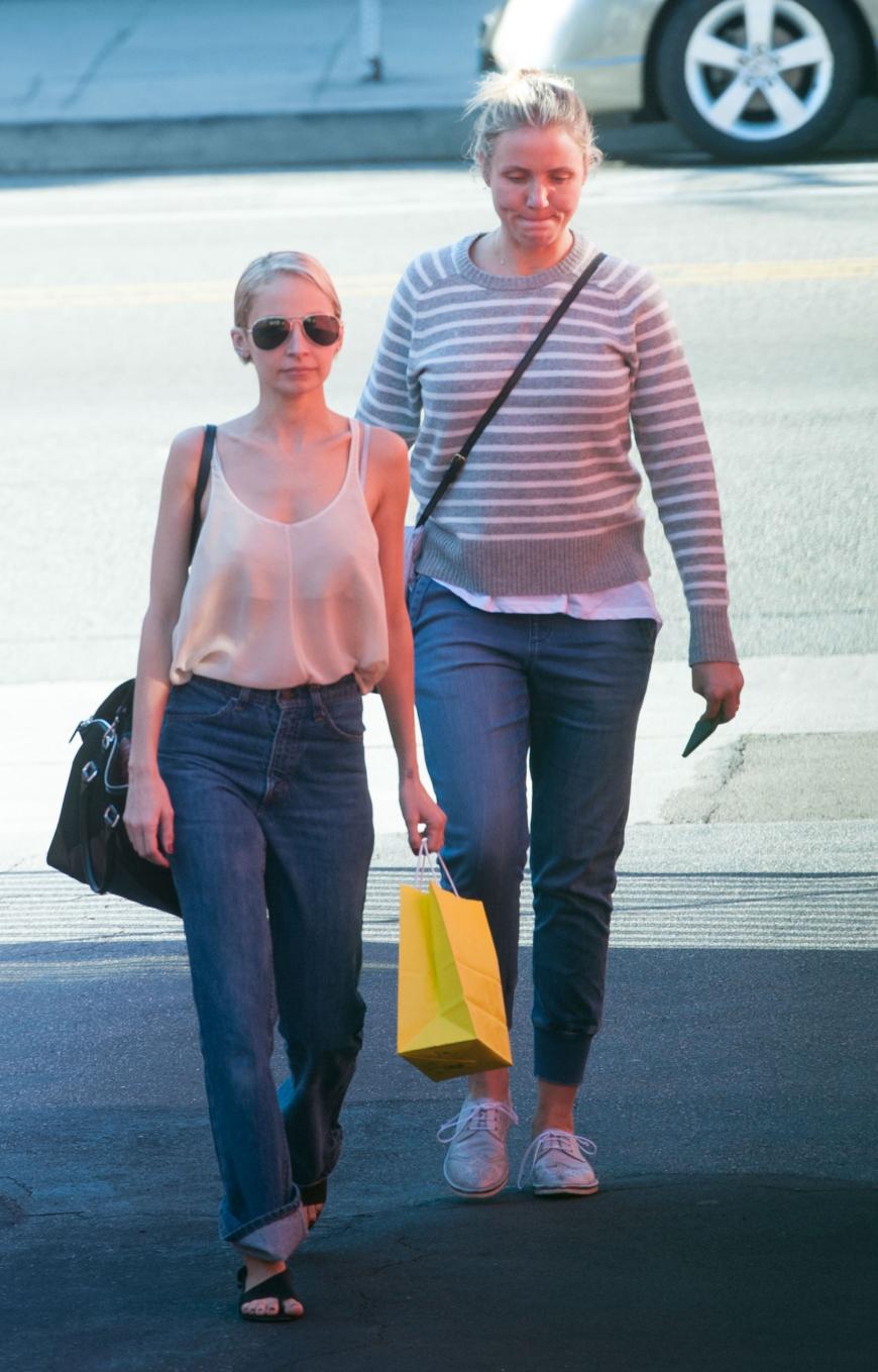 Gemeinsam mit ihrer Schwägerin Nicole Richie schlenderte Cameron durch Los Angeles.