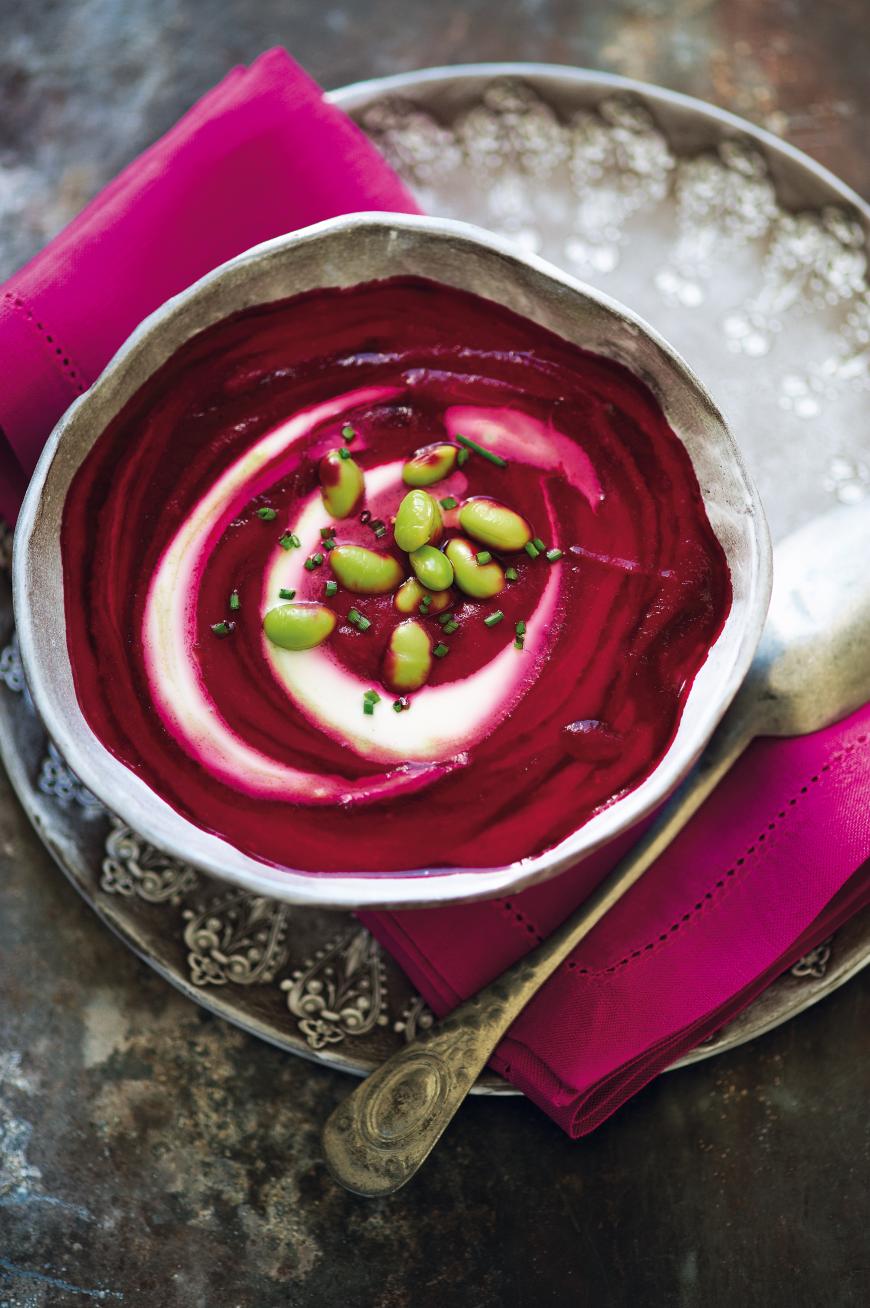 Rote-Bete-Pastinaken-Suppe mit Meerrettich
