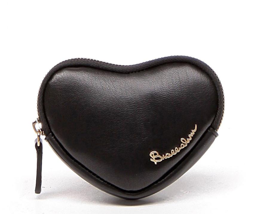 Warum sich nicht selbst zum Valentinstag auch eine Freude machen? Dieses süße Portemonnaie in Herzform erinnert uns dann jeden Tag an unseren Schatz - wie praktisch! Von Braccialini, 41 Euro.