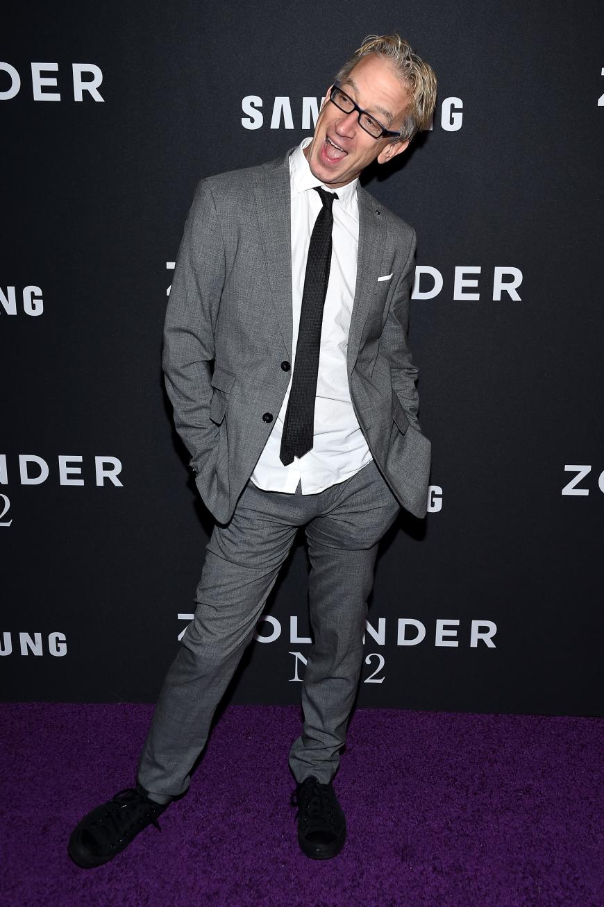 Comedian Andy Dick hat's auch drauf.