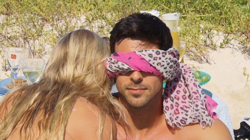 Bachelor Leonard Freier möchte gerne erobert werden - Daniela hat das verstanden.