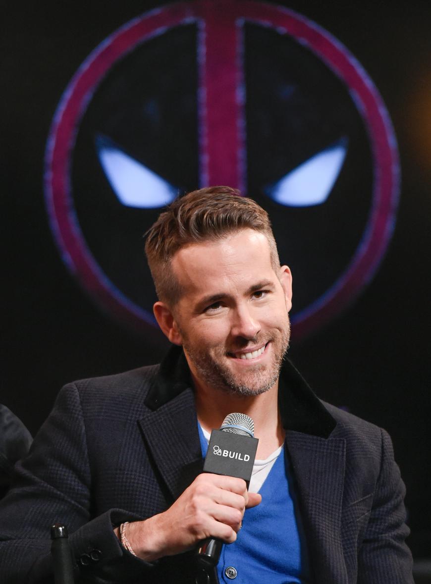 Ryan Reynolds verrät, dass seine Eltern es damals nicht leicht mit ihm und seinen Brüdern hatten.