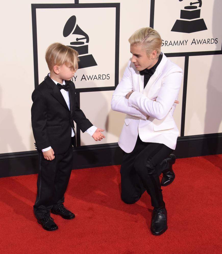 Jaxon zeigte sich wenig beeindruckt von Justins verzweifelten Versuchen, ihn zum Posieren zu überreden.