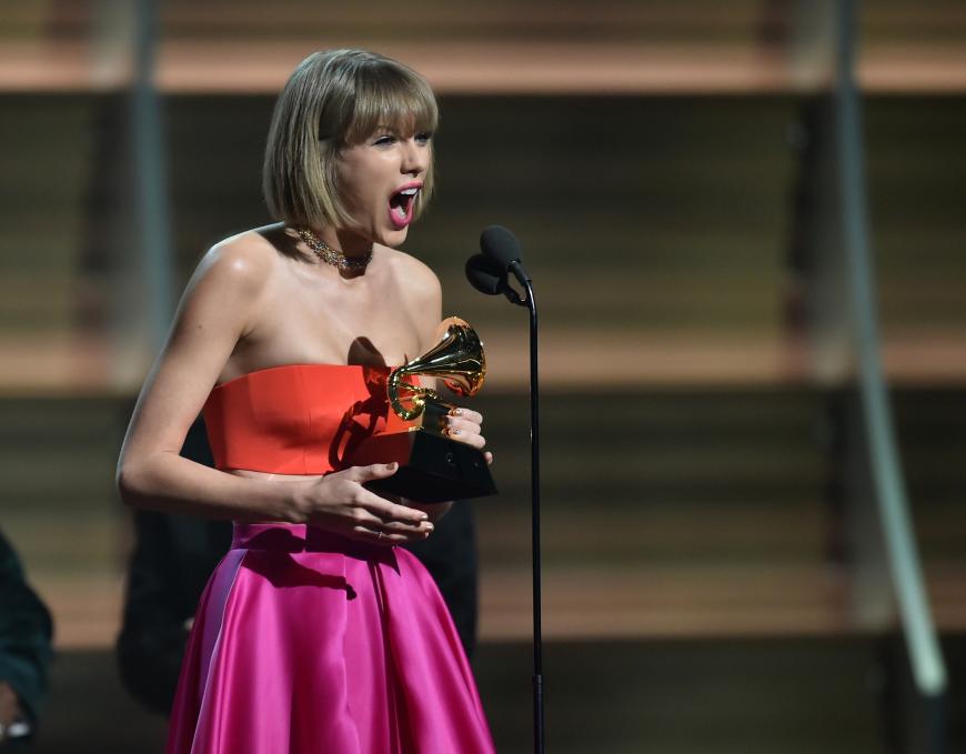 Taylor Swift gewann bei den Grammys 2016 erneut den Preis für das