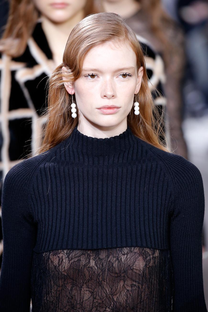 Fliegenbeine könnten der neue Beauty-Trend 2016 werden.