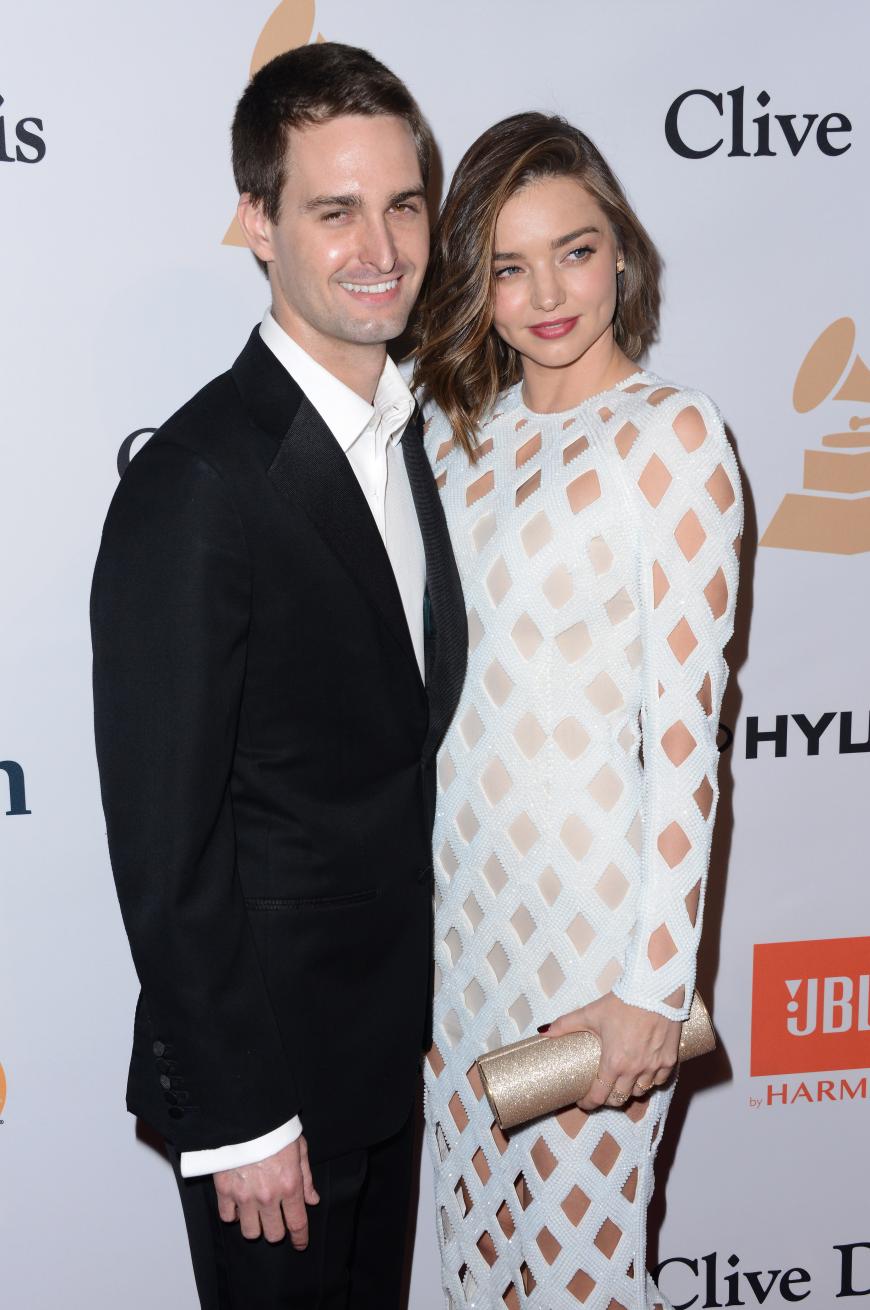 Miranda Kerr und Evan Spiegel gaben am Valentinstag ihren ersten offiziellen Auftritt als Paar.