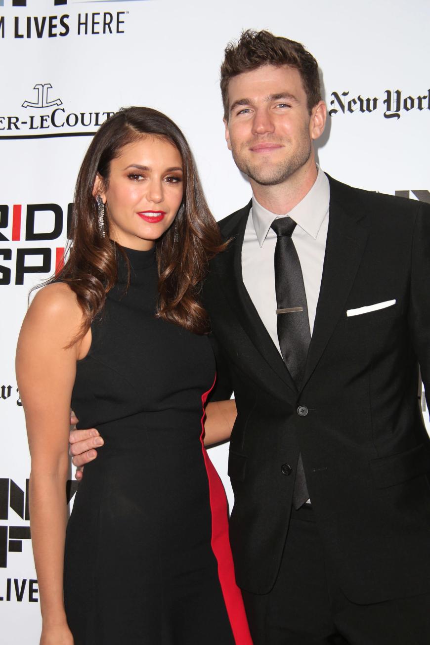 Im vergangenen Herbst zeigten sich Nina Dobrev und Austin Stowell noch super verliebt auf dem roten Teppich.