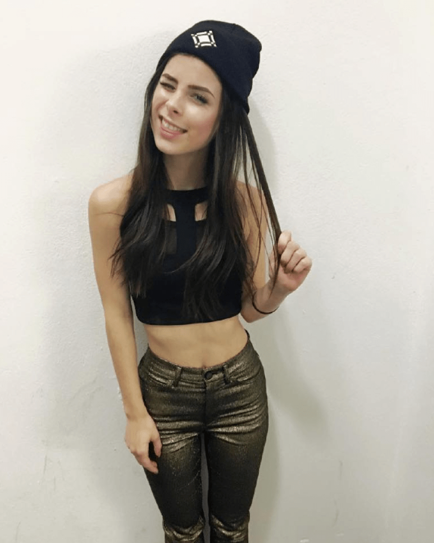 Wegen diesem Foto sind die Fans von Lena Meyer-Landrut in Sorge: Ist die Sängerin zu dünn?