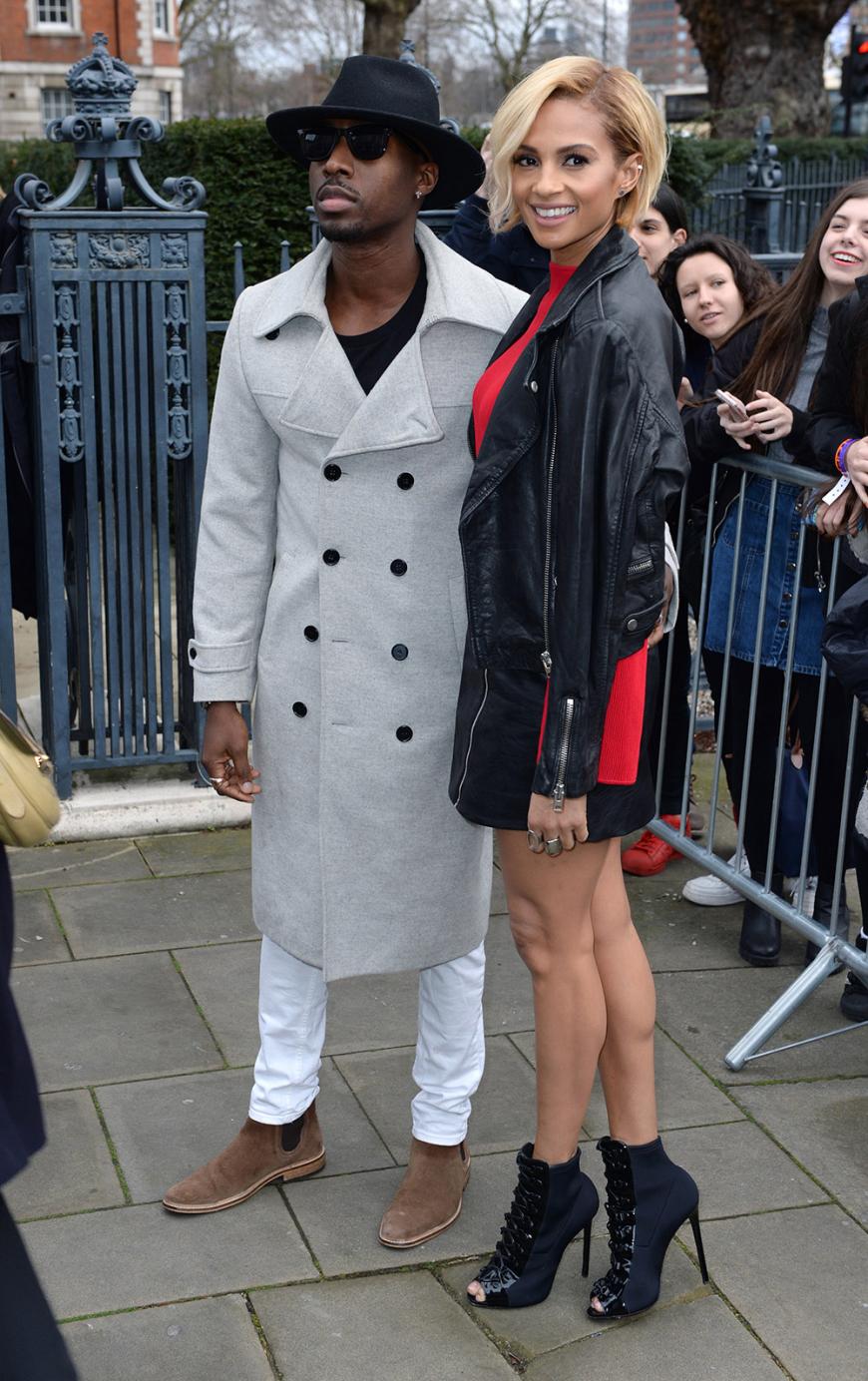 Sängerin Alesha Dixon pfiff auf das typisch englische Wetter und kam im Mini.