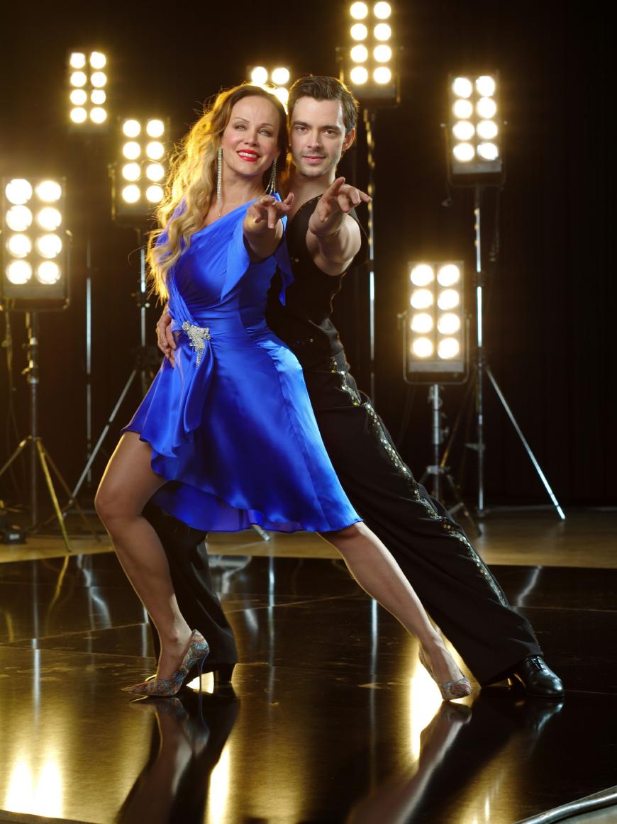 Let's Dance 2016: Sonja Kirchberger (51, Schauspielerin) tanzt mit Ilia Russo (29).