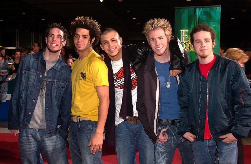 Der Sänger wurde durch die Boyband O-Town bekannt. Die Band bestand aus (v.l.) Dan Miller, Trevor Penick, Erik-Michael Estrada, Ashley Parker Angel und Jacob Underwood.