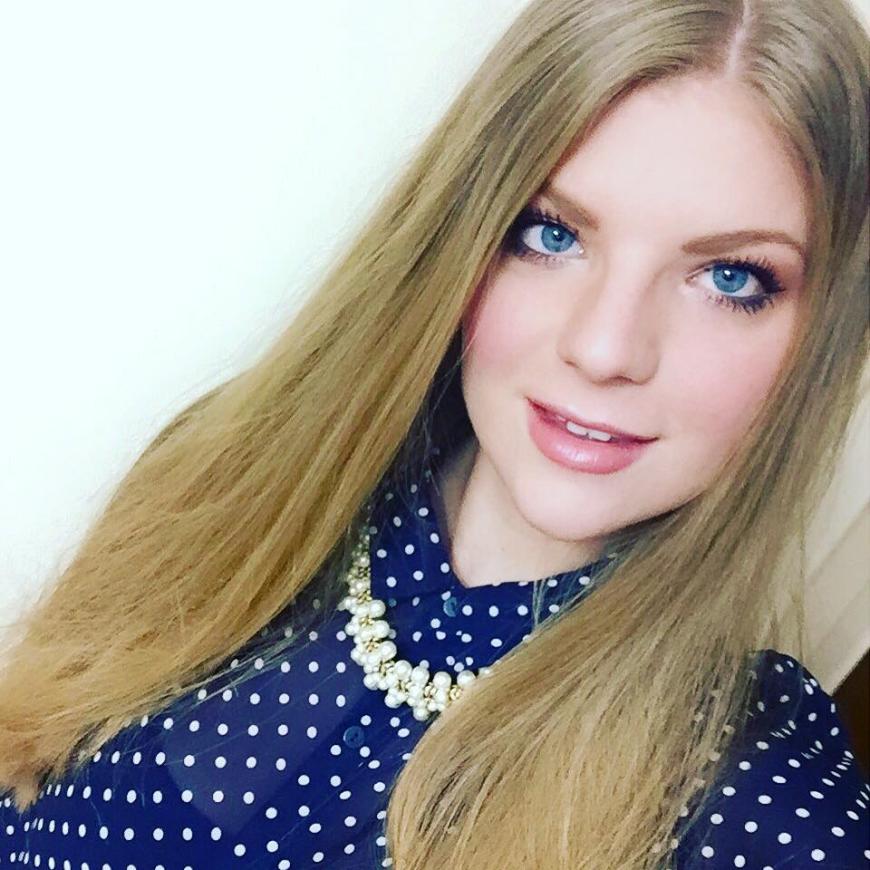 Anni Burth musste in der gestrigen Bachelor-Folge eine fiese Schlappe hinnehmen.