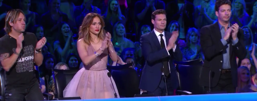 Am Ende bekam Kelly Clarkson Standing Ovations.