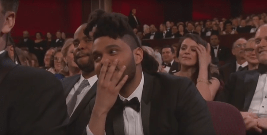 Lachen oder weinen? Diese Frage stellte sich wohl auch der Musiker