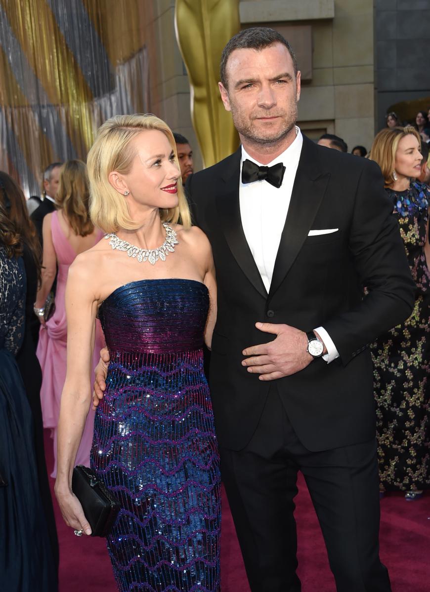 Innig verliebte Blicke schenkt Naomi Watts ihrem Mann Liev Schreiber auch nach 11 Jahren Ehe noch.