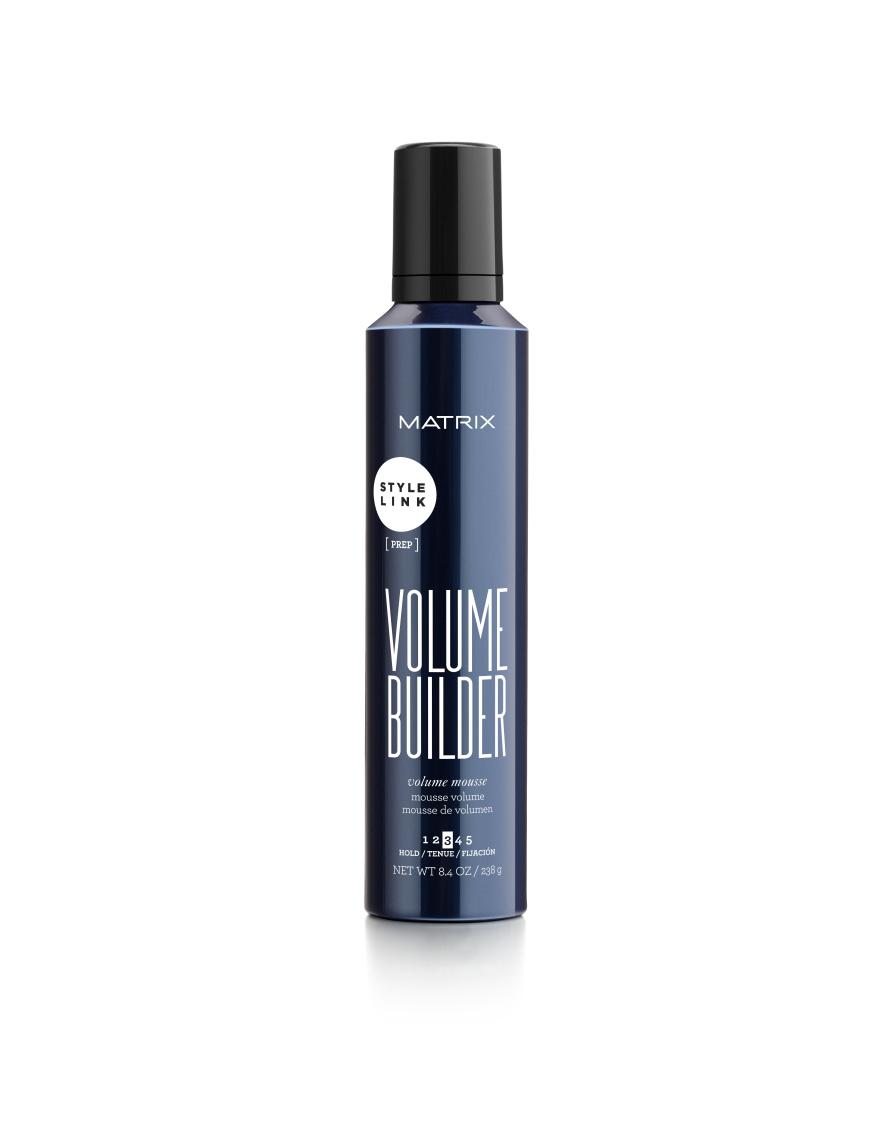 LOCKERE PRACHT Gibt ruck, zuck Fülle: „Style Link Volume Builder“ von Matrix, ca. 16 Euro, beim Friseur