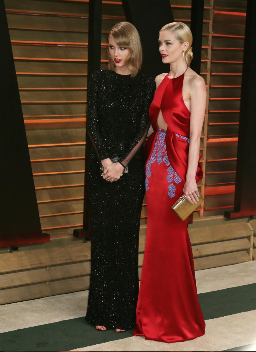 Aber auch Taylor Swift: Die beiden Frauen sind seit Jahren eng miteinander befreundet.