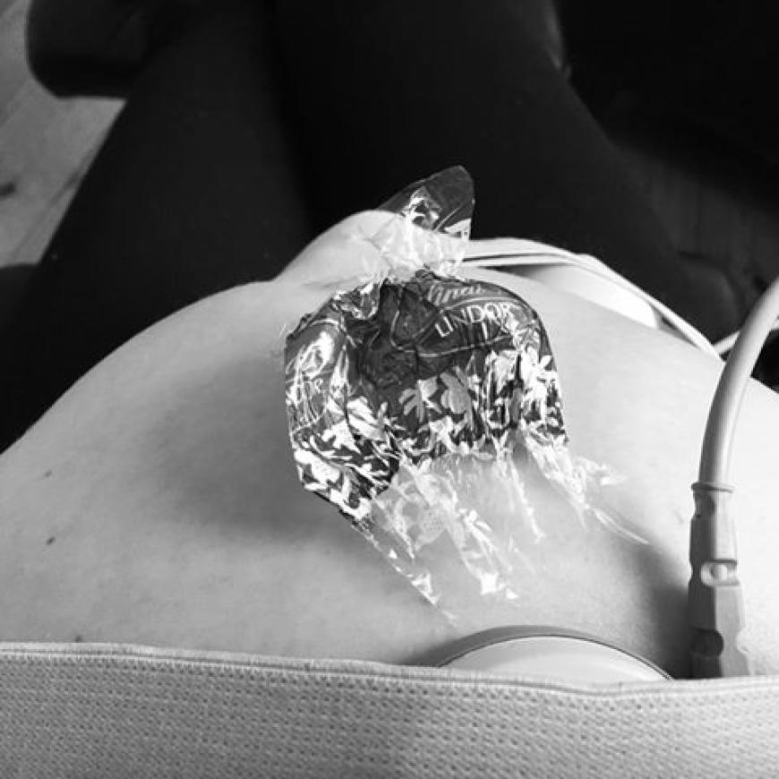 So schön schwanger: Charlotte lässt ihre Fans an ihrem Babyglück teilhaben.