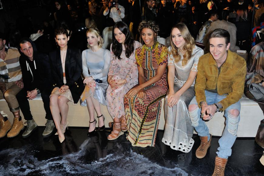 Ziemlich prominent besetzte Front Row bei der H&M Studio Show...