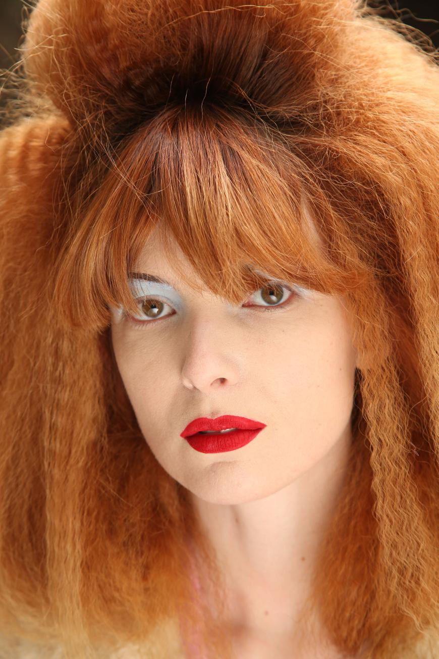 Auch das kann die Pariser Modewoche: Fragwürdiger Beauty-Look bei Manish Arora