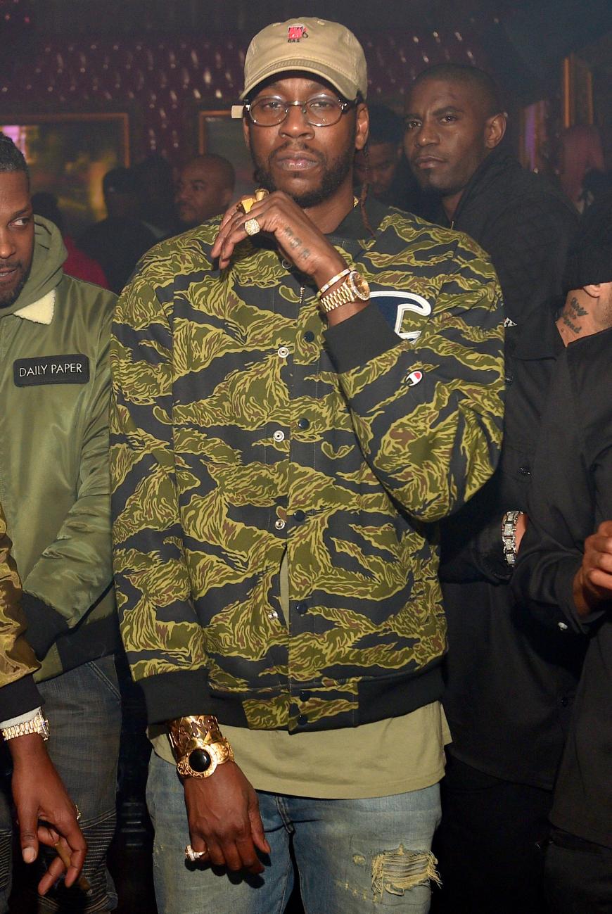 Rapper 2 Chainz zeigt sich schockiert und will sich nun gegen Gewalt stark machen.
