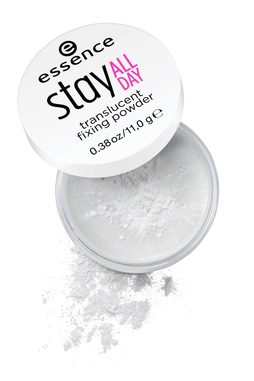 Superleicht „Stay All Day Translucent Fixing Powder“ von Essence, ca. 4 Euro