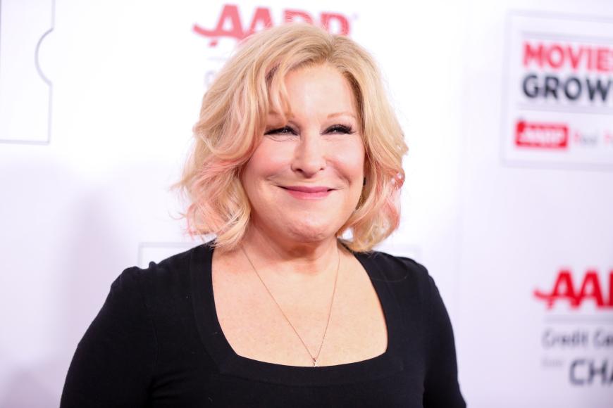 Schauspielerin Bette Midler konnte sich einen lustigen Seitenhieb nicht verkneifen.