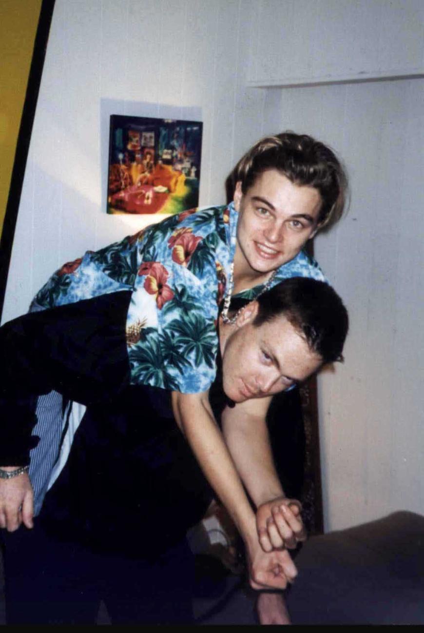 Bild aus glücklichen Zeiten: Leo mit seinem Stiefbruder in Los Angeles