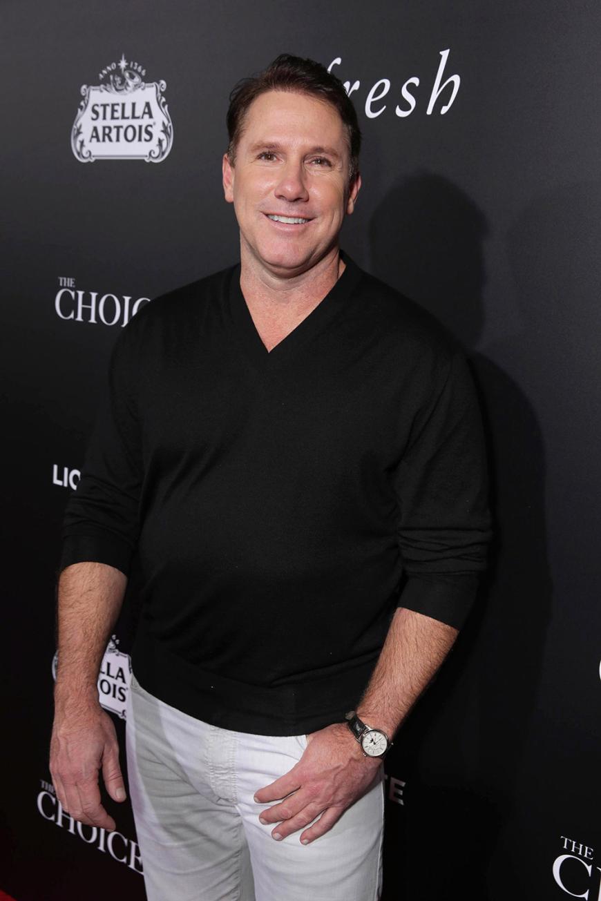 Nicholas Sparks landete unter anderem mit den Romanen "Wie ein einziger Tag", "Mit Dir an meiner Seite" und "The Lucky One - Für immer der Deine" große Erfolge.