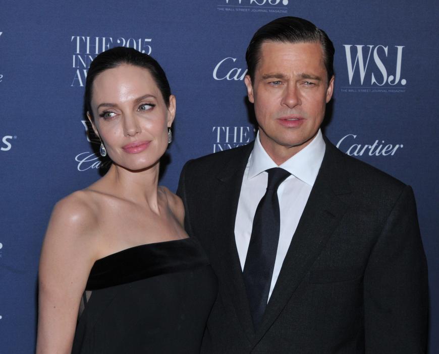 Angelina soll die Nanny gefeuert haben, weil diese mit Brad geflirtet haben soll.