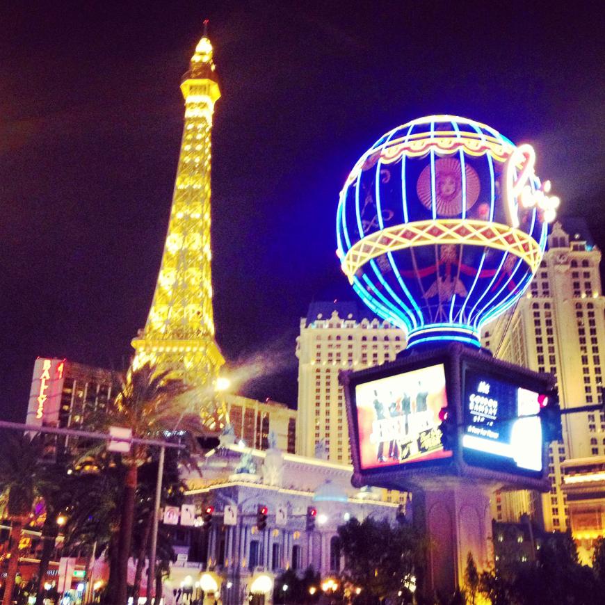 Auf dem Las Vegas Boulevard, kurz