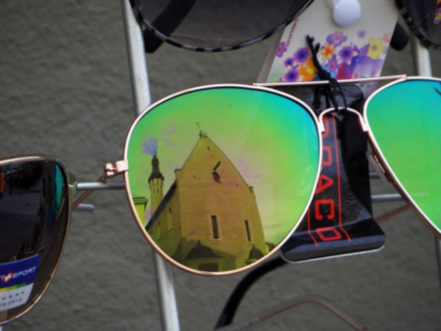 Spiegelsonnenbrillen als Trend bei den Accessoires - gerade im Sommer nicht nur cool, sondern auch äußerst nützlich.
