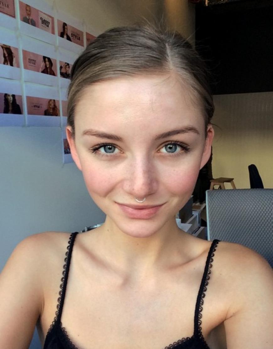 Julia Wulf bei ihrem Praktikum in Hamburg.