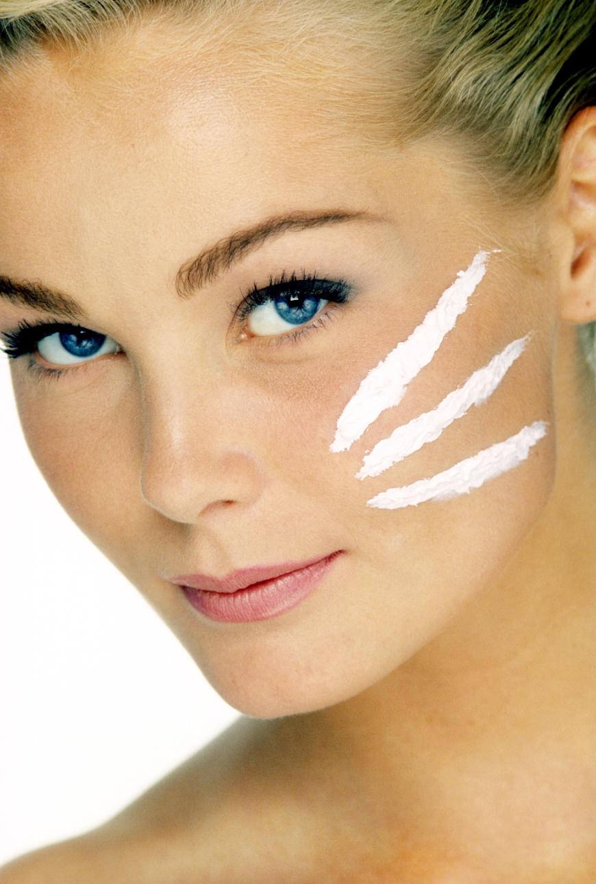 Doppelt hält besser: Viele Inhaltsstoffe in Beauty-Produkten entfalten erst in Kombination miteinander ihre maximale Wirkung