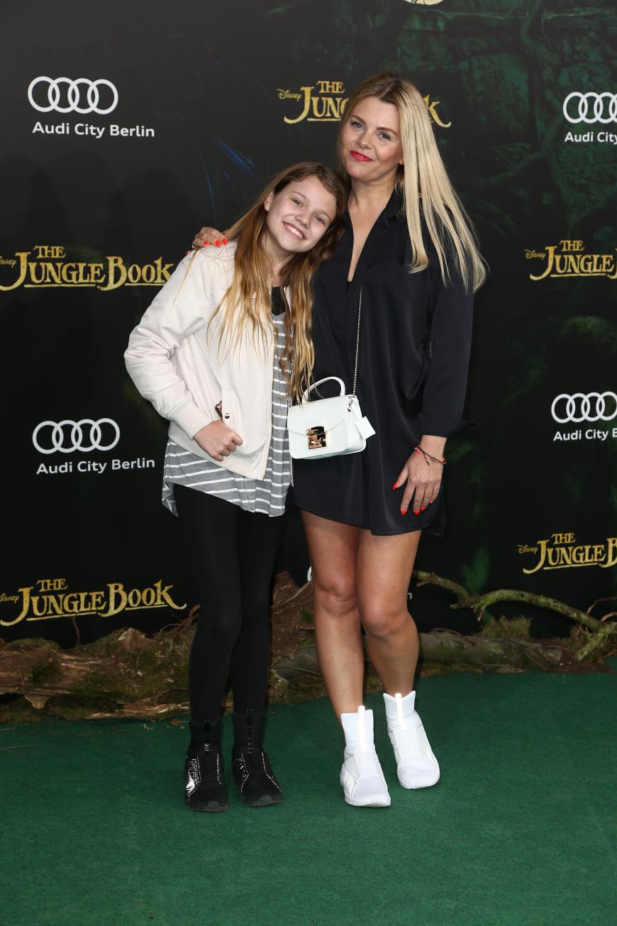 Noch einmal Familienpower: Anne-Sophie Briest mit Tochter Faye Montana