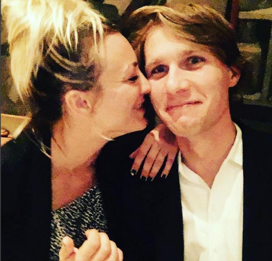 Kaley Cuoco ist glücklich mit ihrem neuen Freund Karl Cook.