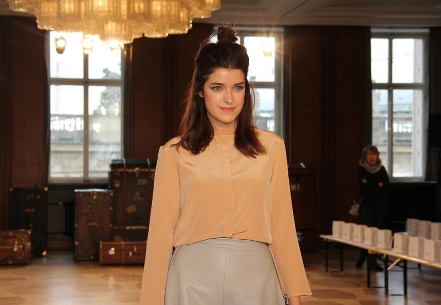 Mit langen Haaren und Blogger-Dutt zeigte sich Marie Nasemann noch bei der Fashion Week Berlin. So sieht sie jetzt aber nicht mehr aus...