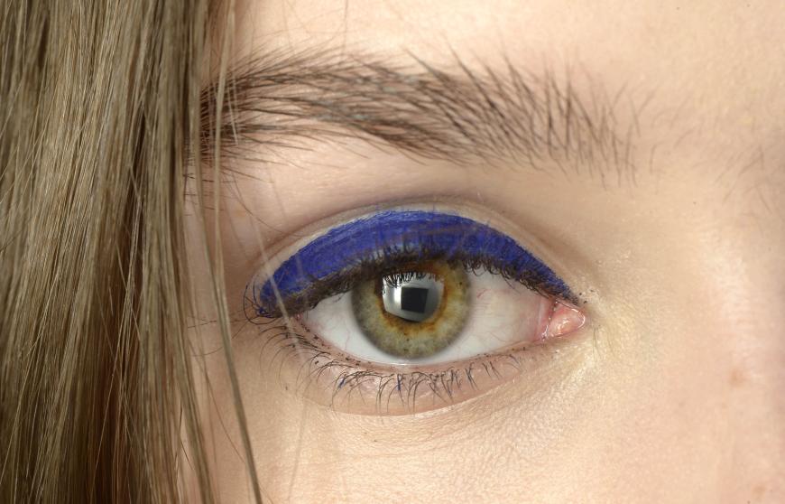 Knallblauer Liner wie bei Hugo Boss