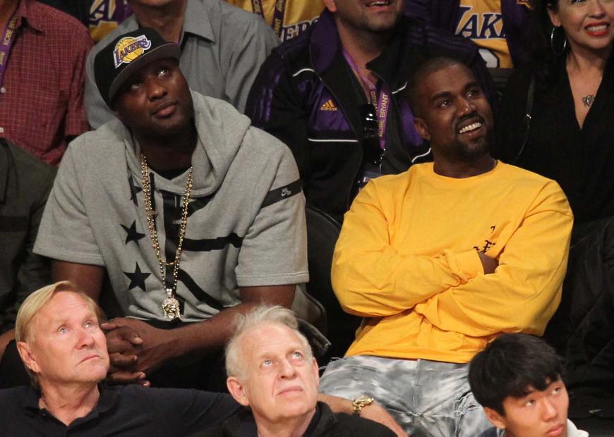Lamar Odom und Kanye West sehen sich das letzte NBA-Spiel von Basketball-Legende Kobe Bryant in Los Angeles an.