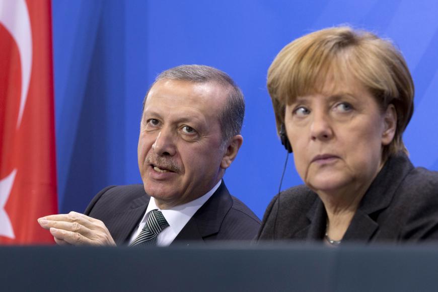 Erst gestern hatte Bundeskanzlerin Angela Merkel den Ermittlungen wegen Beleidigung des türkischen Präsidenten Recep Tayyip Erdogan zugestimmt.