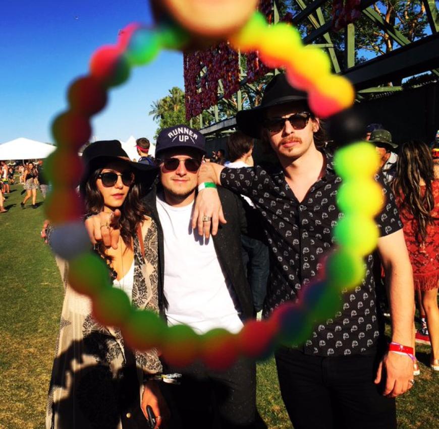 Nina Dobrev mit ihren Boys