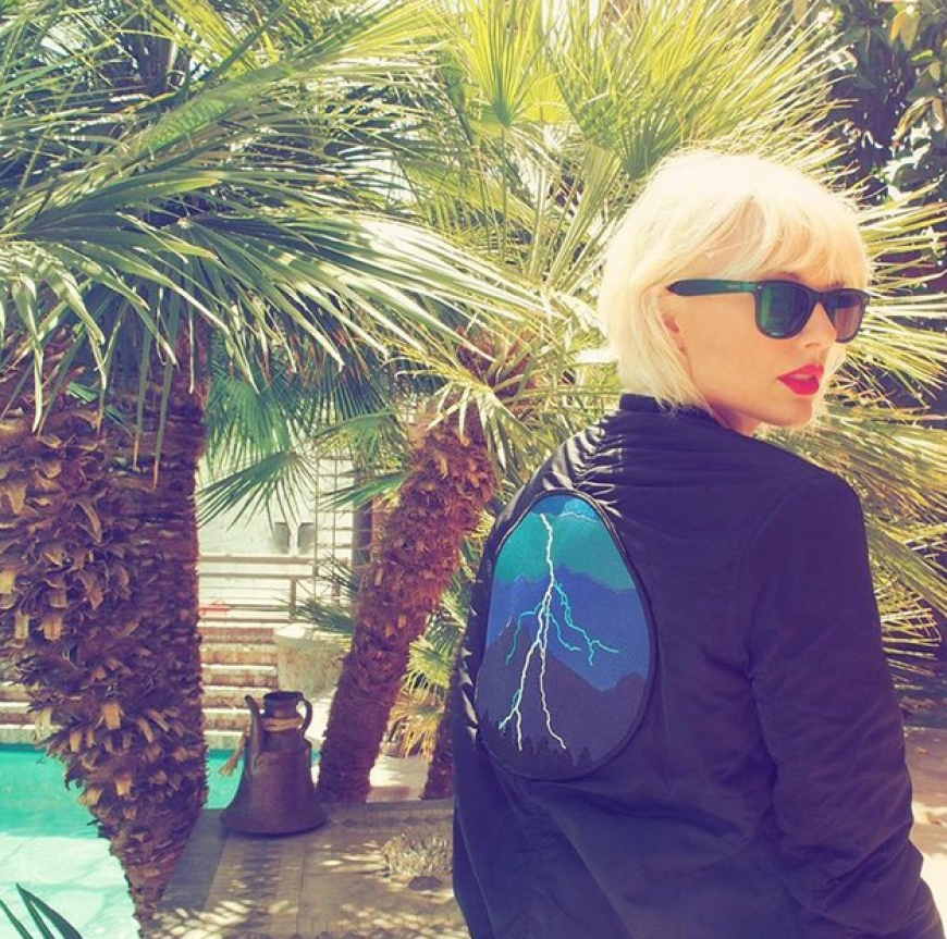 Auch Taylor Swift war dabei. Die Sängerin präsentierte ihren neuen Haarstyle und feierte nachts zum Set ihres Boyfriends Calvin Harris.