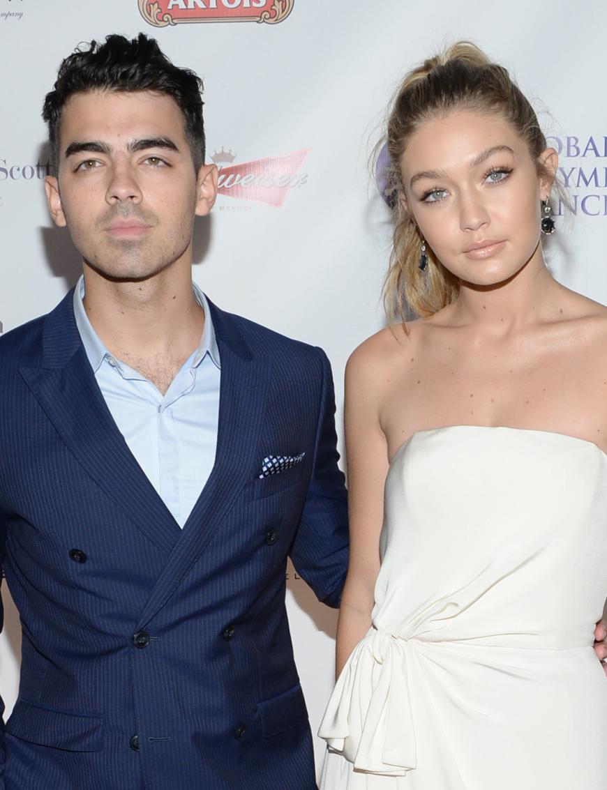 Joe Jonas und Gigi Hadid dateten sich fünf Monate lang bevor die Beziehung im November 2015 in die Brüche ging.