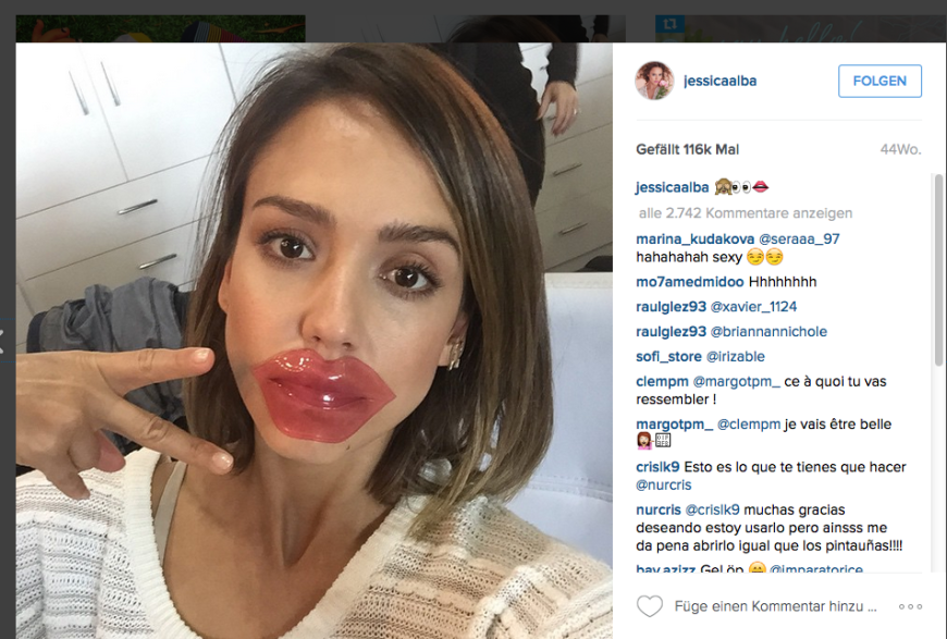 Jessica Alba, 34, mit Lip Patches
